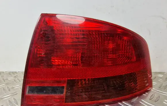 Audi A4 S4 B7 8E 8H Rear/tail lights 8E5945096