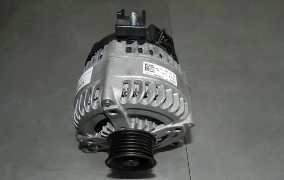 BMW X1 F48 F49 Generator/alternator 7640131