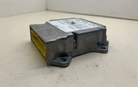 Volkswagen Golf III Airbag control unit/module 1K0909605A 5WK43411 03H021S0500