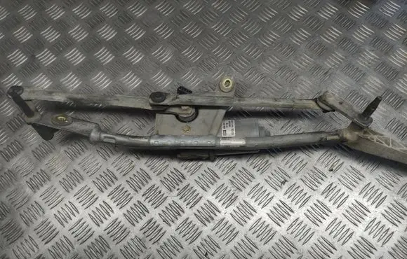 Volvo XC70 Front wiper linkage and motor 8624239