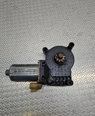 Mercedes-Benz ML W163 Front door window regulator motor 6004PA1033