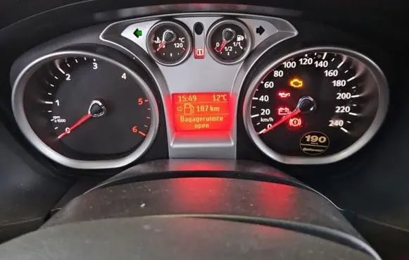 Ford Focus Speedometer (instrument cluster) 8V4T-10849-GK IMPRK1434201