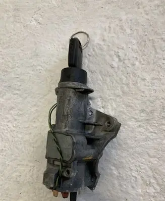 Skoda Octavia Mk1 (1U) Ignition lock 4B0905851C