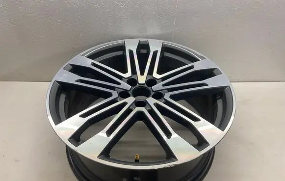 Audi Q5 SQ5 R21 alloy rim 80A601025ac