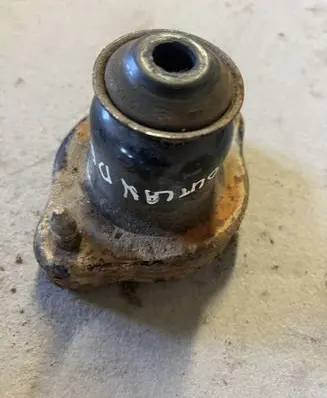 Mitsubishi Outlander Coil spring/strut mount 