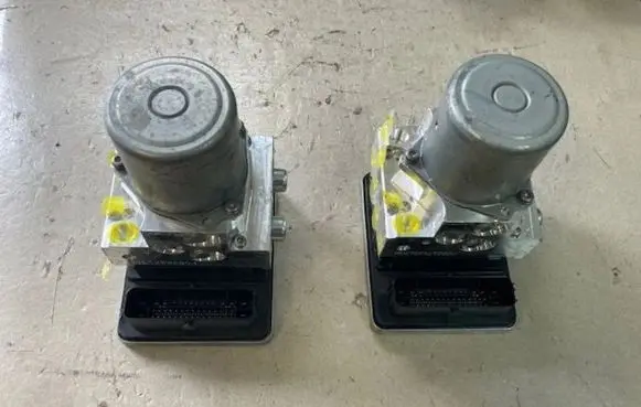 Mercedes-Benz C W205 Master brake cylinder