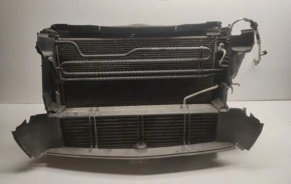 Mercedes-Benz E W212 Radiator set A2049060212