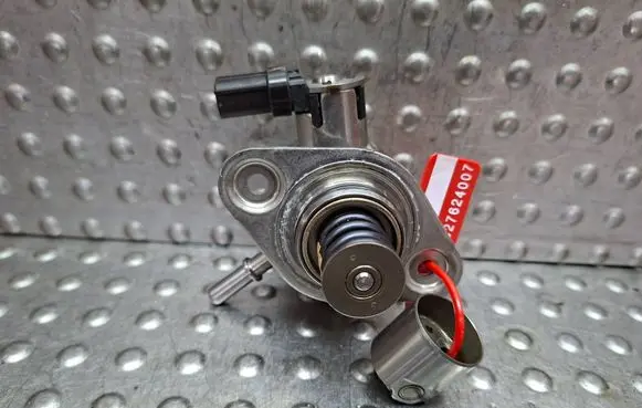 Renault Espace V (RFC) In-tank fuel pump S27624007 0261520445