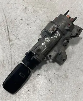 Audi A4 S4 B6 8E 8H Ignition lock 4B0905851G