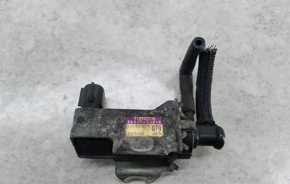 Toyota Avensis Verso Valve vacuum 2581933010
