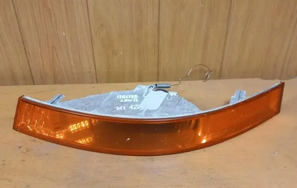 Renault Master II Front indicator light 8200163914
