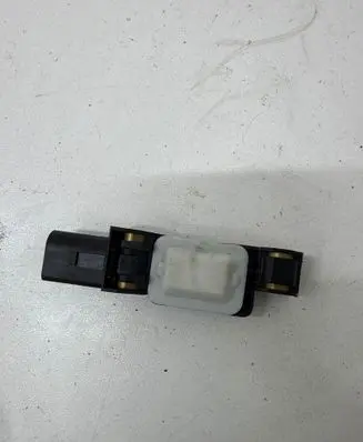Volkswagen Touareg I Airbag deployment crash/impact sensor 4B0959643E 203784 270707