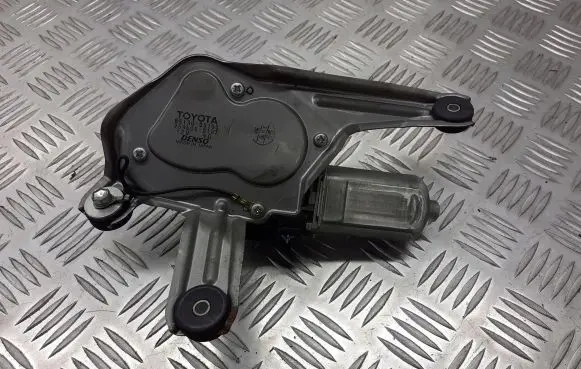 Toyota Avensis T250 Wiper motor 85130-05100