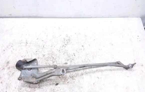 Renault Megane I Front wiper linkage and motor