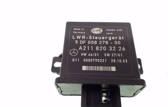Mercedes-Benz E W211 Light module LCM A2118203226
