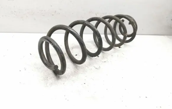 Volkswagen Golf IV Rear coil spring