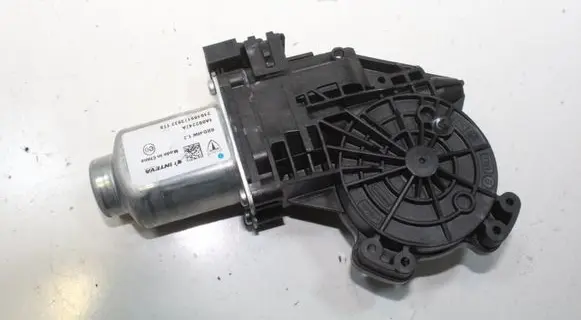 Tesla Model 3 Rear door window regulator motor 1A002247A