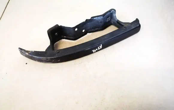 Rear/tail light trim molding