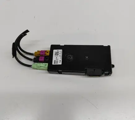 BMW M4 F82 F83 Aerial antenna amplifier 9231179