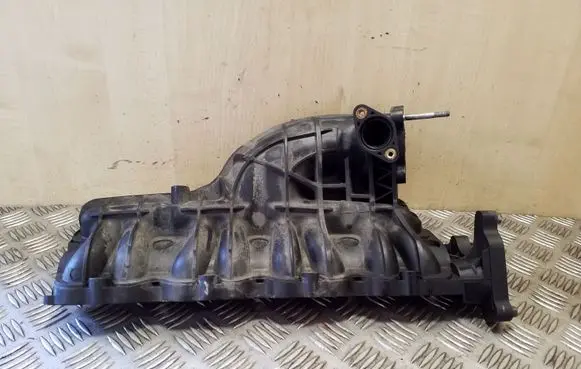 KIA Sportage Intake manifold 283102F310