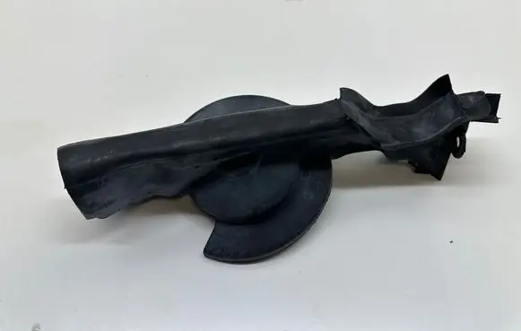 BMW 1 F20 F21 Engine compartment rubber 7307864