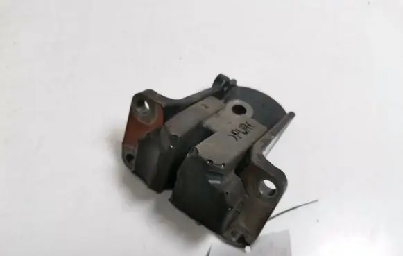 Toyota Land Cruiser (J150) Engine mounting bracket 12311-30061