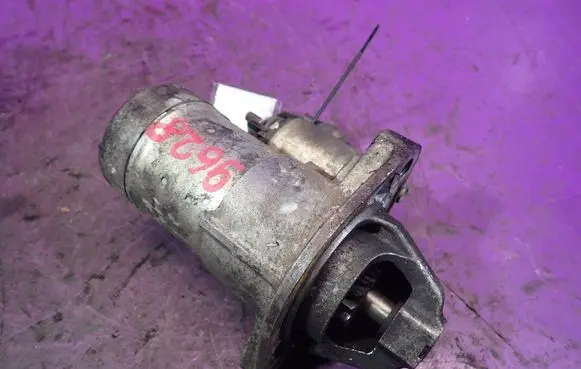 Opel Meriva A Starter motor 