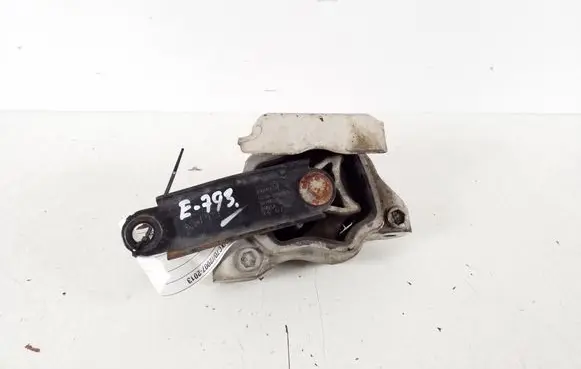 Volvo XC70 Engine mount bracket TR8070M10