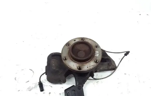 Mercedes-Benz Sprinter W906 Front wheel hub spindle knuckle A906232