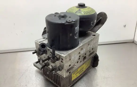 Mercedes-Benz E W211 ABS Pump A0054319612 0265250110 0265960036
