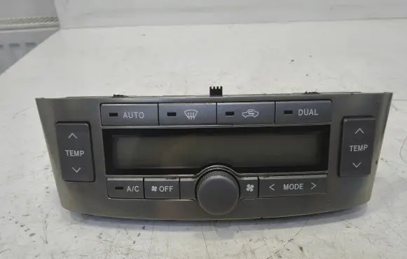 Toyota Avensis T250 Climate control unit 5590205050