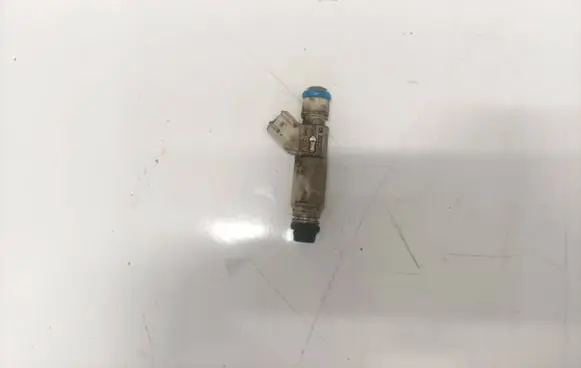 Ford Mondeo Mk III Fuel injector 031s7ef7b 031s7e-f7b