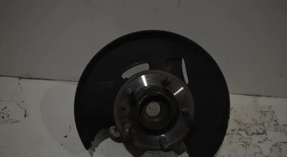 Opel Insignia A Front wheel hub spindle knuckle