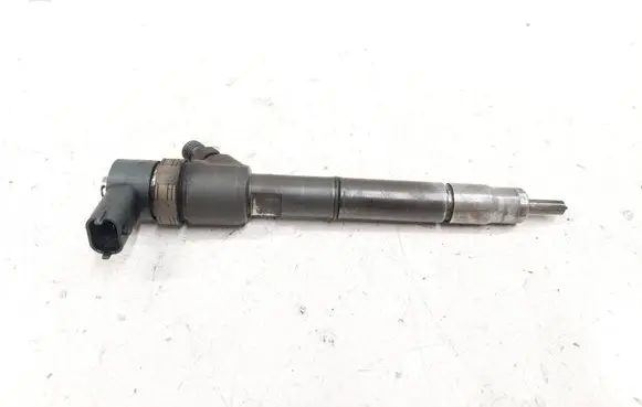 Fuel injector