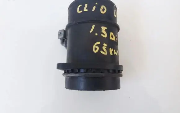 Renault Clio III Mass air flow meter 8200454482