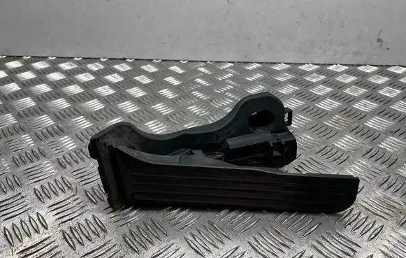 Skoda Superb B6 (3T) Accelerator throttle pedal 1K1723503L 00860001