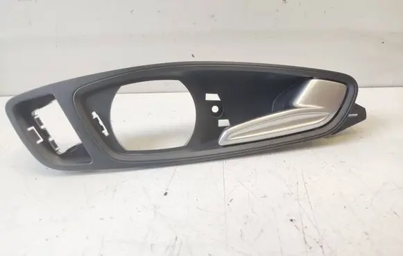 Audi A1 Front door interior handle 8X0837020 0102100200 353812