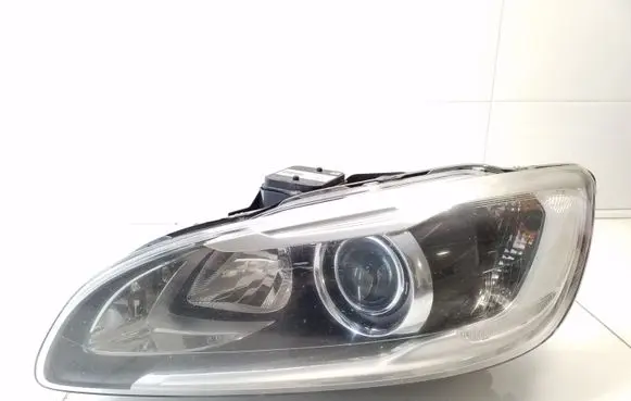 Volvo V60 Headlight/headlamp 31420108 90053126