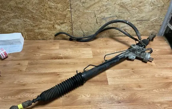 Volkswagen PASSAT B5 Steering rack 8D1422072 00072226