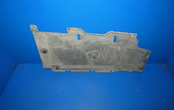 Volvo V40 Front underbody cover/under tray 