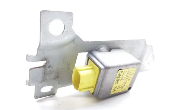 Mazda 626 Airbag deployment crash/impact sensor GG3E57KD0B