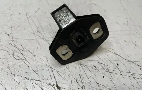 BMW 5 E39 Front door lock loop/hook striker 8176350