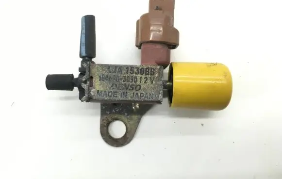 Jaguar XK8 - XKR Turbo solenoid valve 1846003090