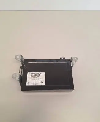Mercedes-Benz E W212 Head unit multimedia control A2048701896 A0024423160