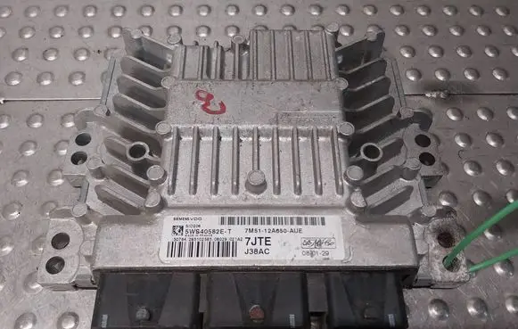 Ford C-MAX I Engine control unit/module ECU 7M51-12A650-AUE 5WS40582ET