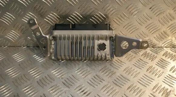 Toyota Verso-S Engine control unit/module 8966152n60