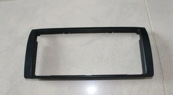 Radio/GPS head unit trim