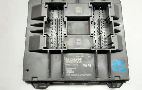 Volkswagen Polo V 6R Comfort/convenience module 6R0937085F
