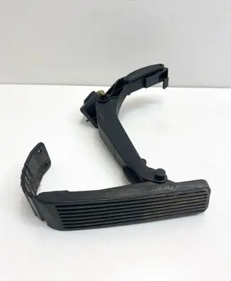 Mercedes-Benz SL R129 Accelerator throttle pedal A1243011320 A1293010001