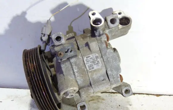 Peugeot 107 Air conditioning (A/C) compressor (pump) 88310-0H020-H